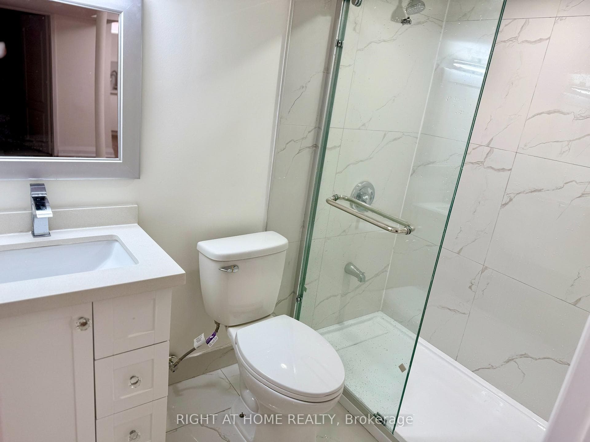 32 Hocken Court photo 27