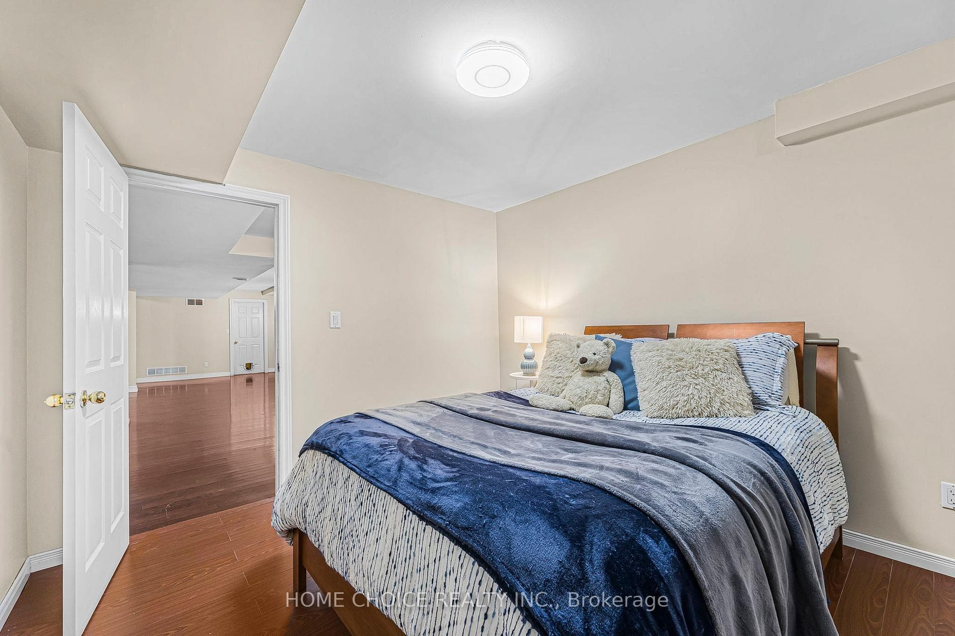 40 Meadowview Boulevard photo 21
