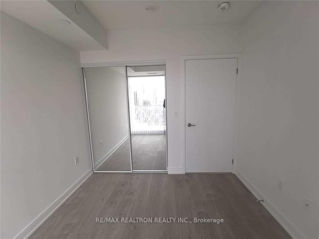 50 Wellesley Street Unit 3808 photo 9