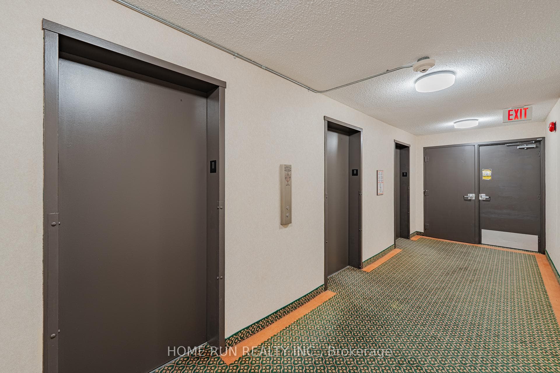 555 BRITTANY Drive Unit 1111 photo 19