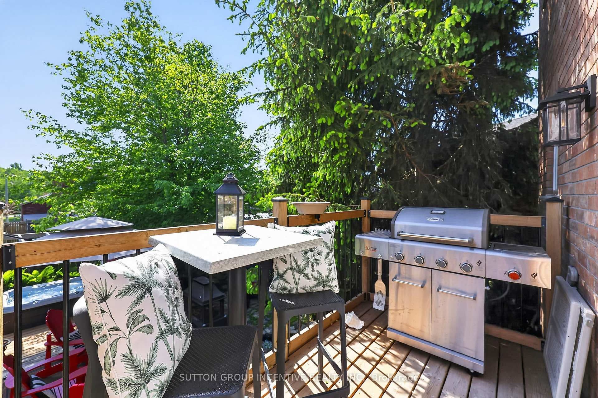 255 Pringle Drive photo 44