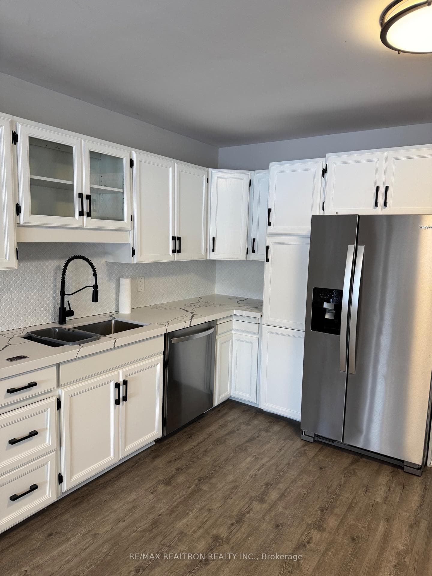 65 River Drive photo 2