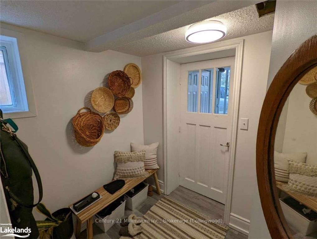 109 BURTON Avenue photo 2