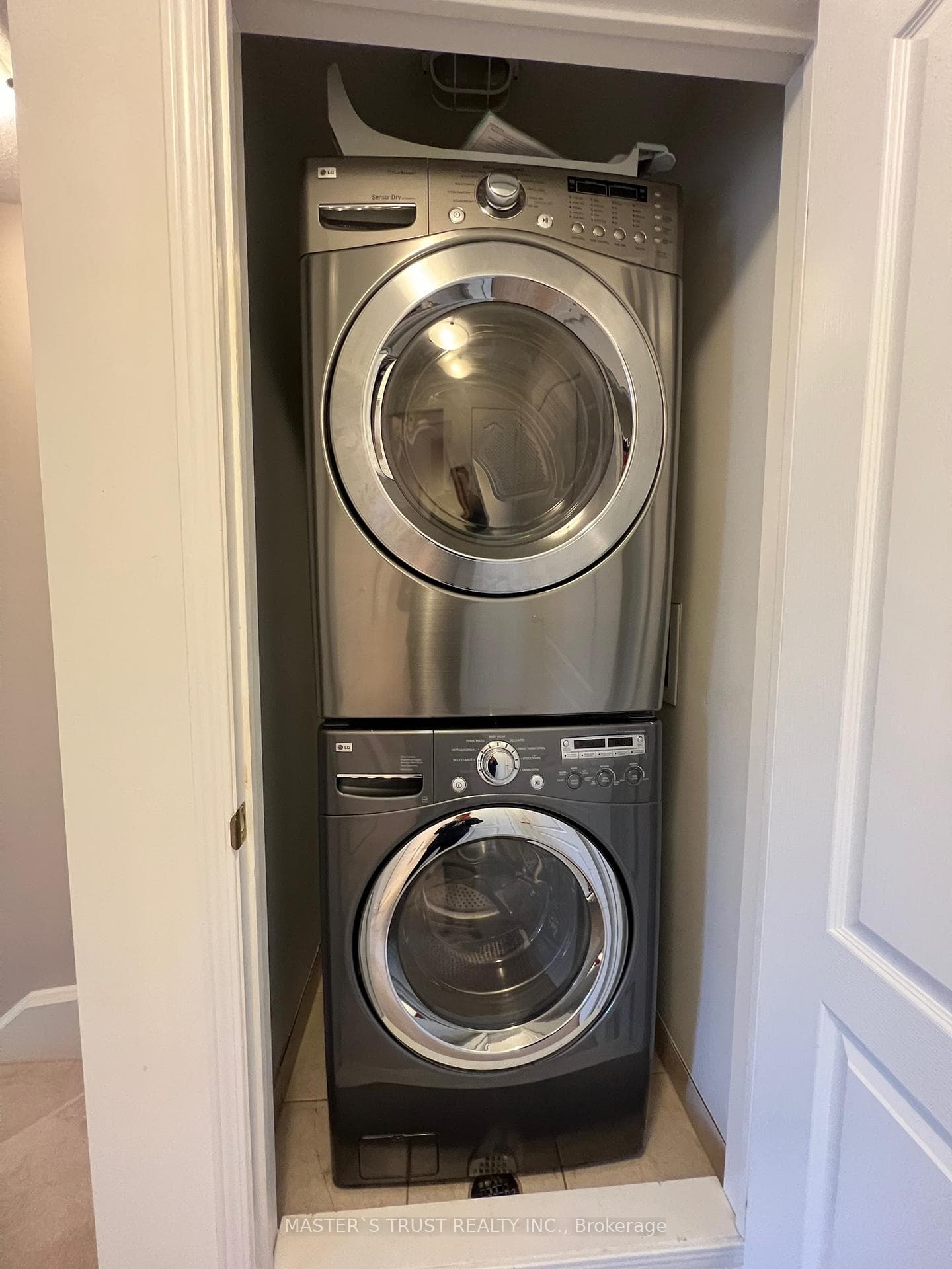 3335 Thomas Street Unit 16 photo 24