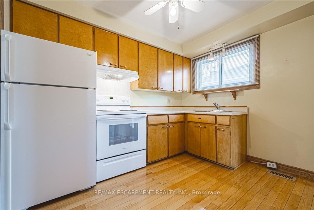 79 TERRACE Drive photo 10