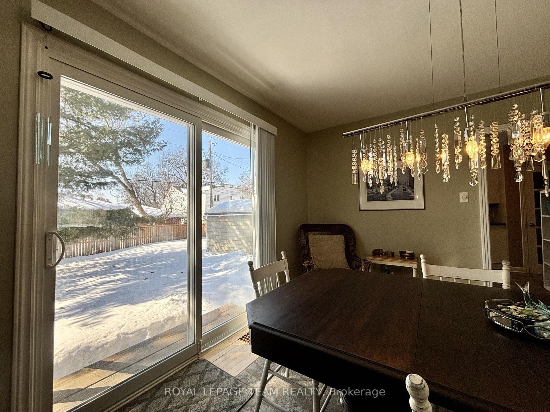 1052 FISHER Avenue photo 14