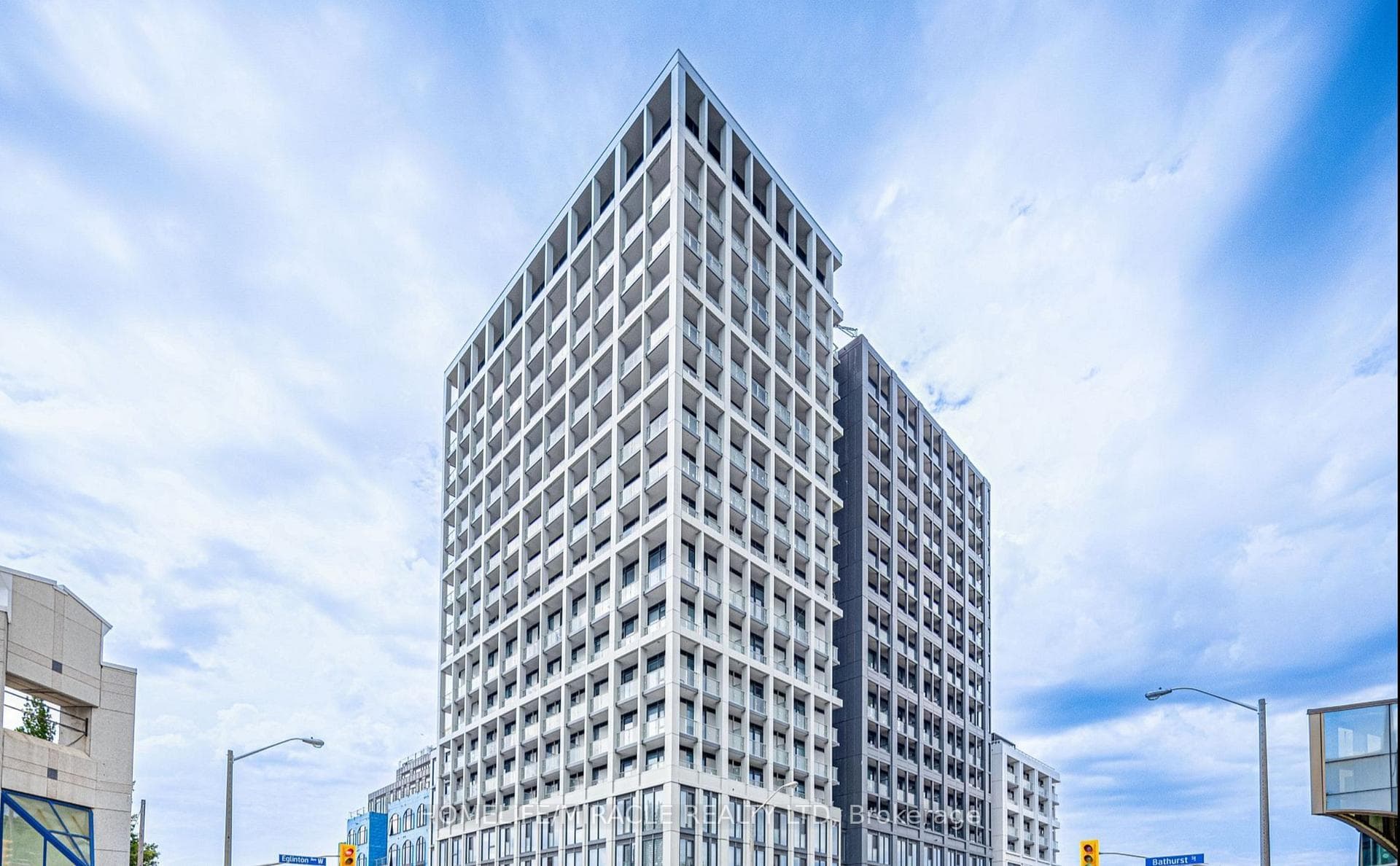 2020 Bathurst Street Unit 1801 photo 1
