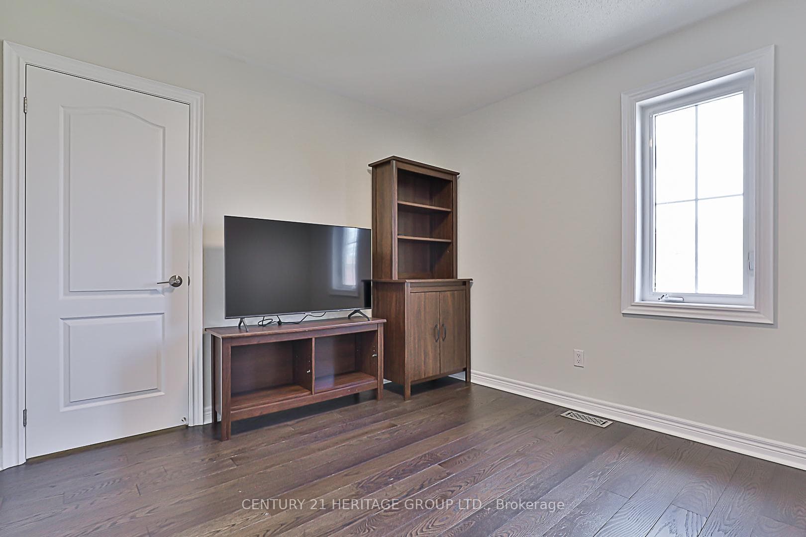33 Wheelwright Drive photo 20