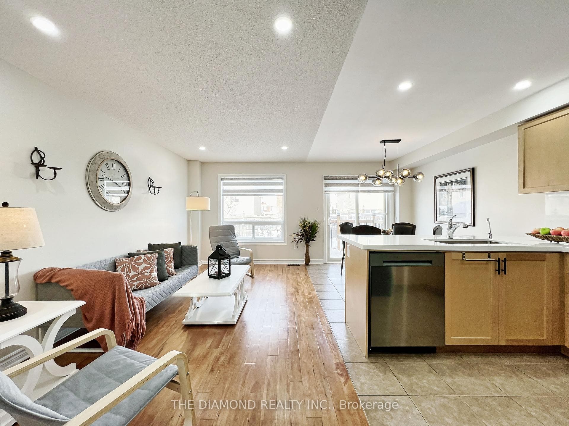18 Lancaster Court photo 6
