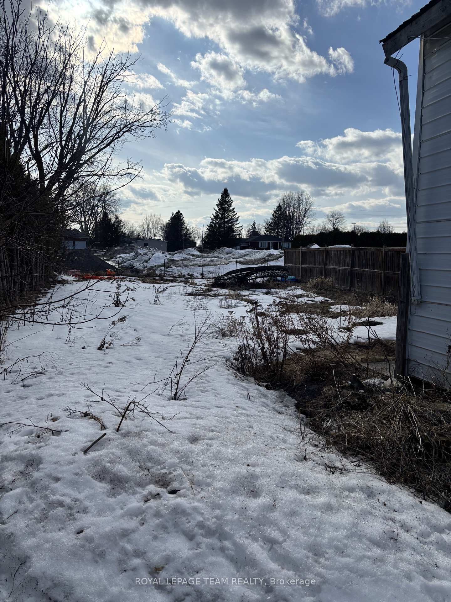 4506 Ste Catherine Street photo 2