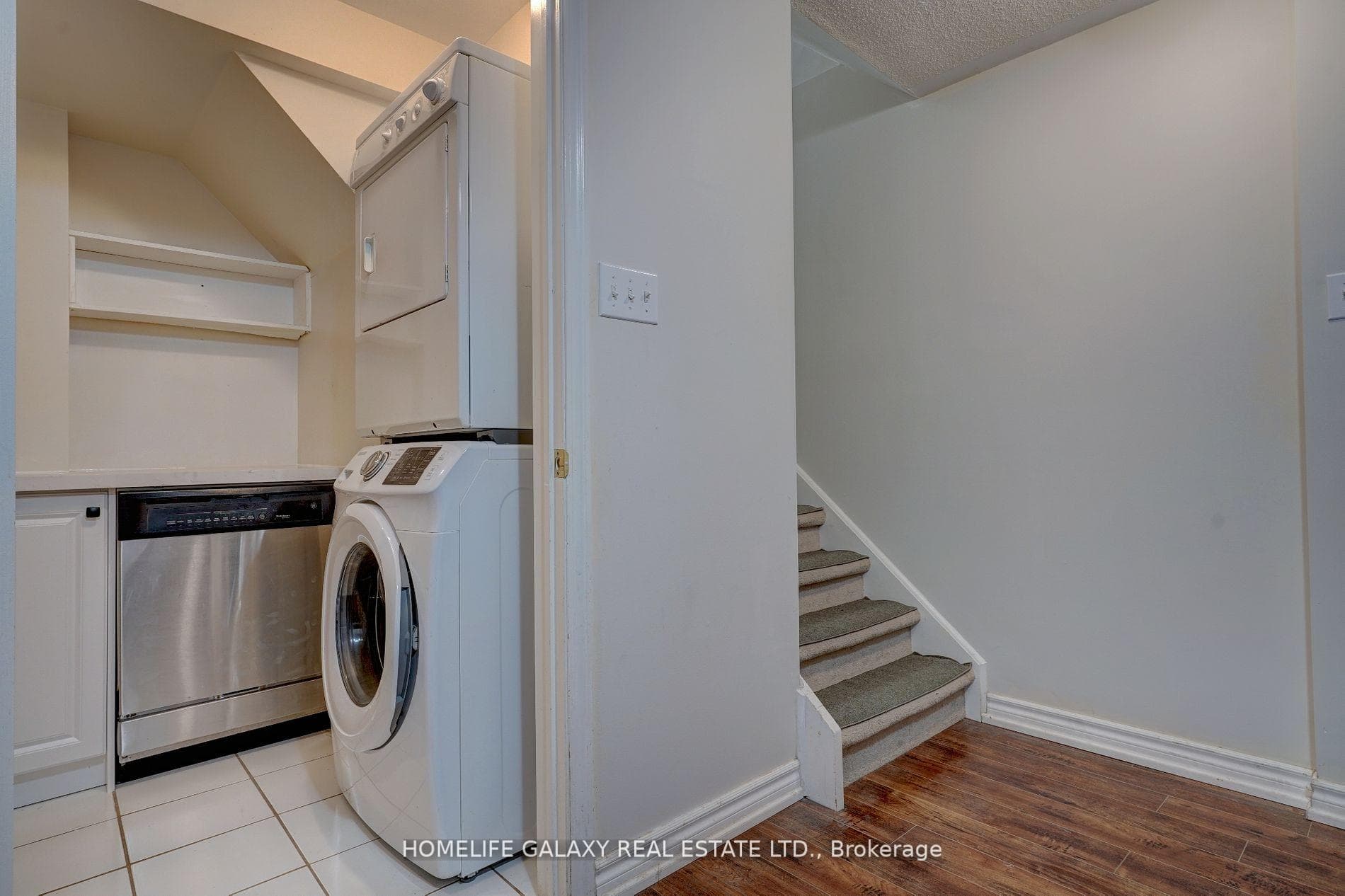 2798 Eglinton Avenue Unit 6 photo 18