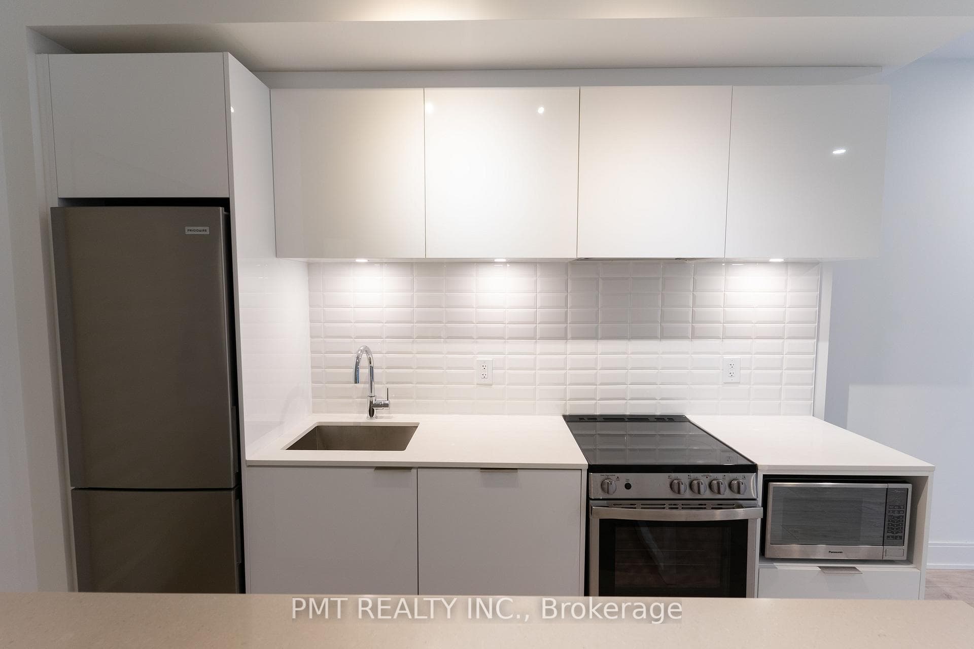 65 Annie Craig Drive Unit 407 photo 4