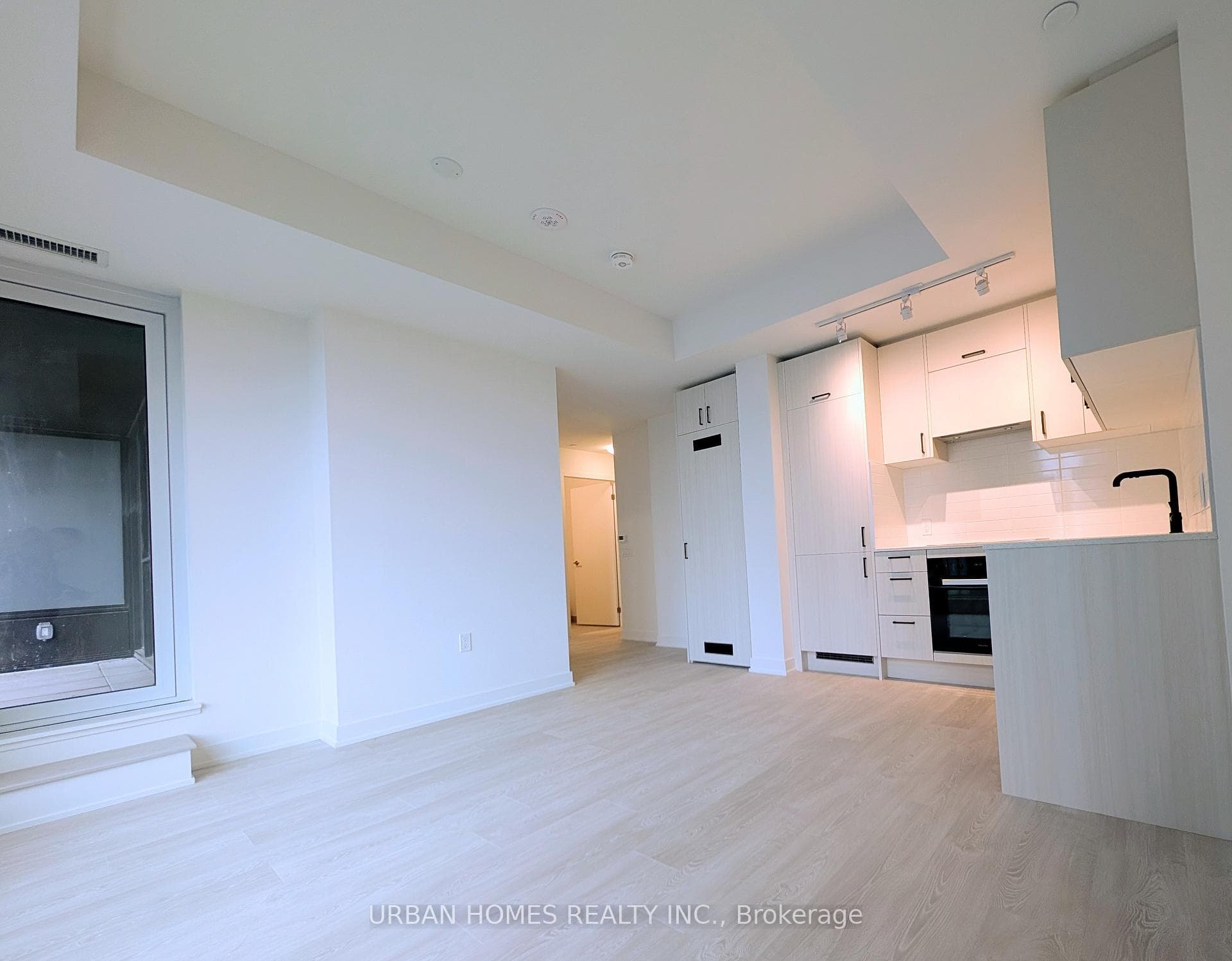 1 Quarrington Lane Unit 2204 photo 6