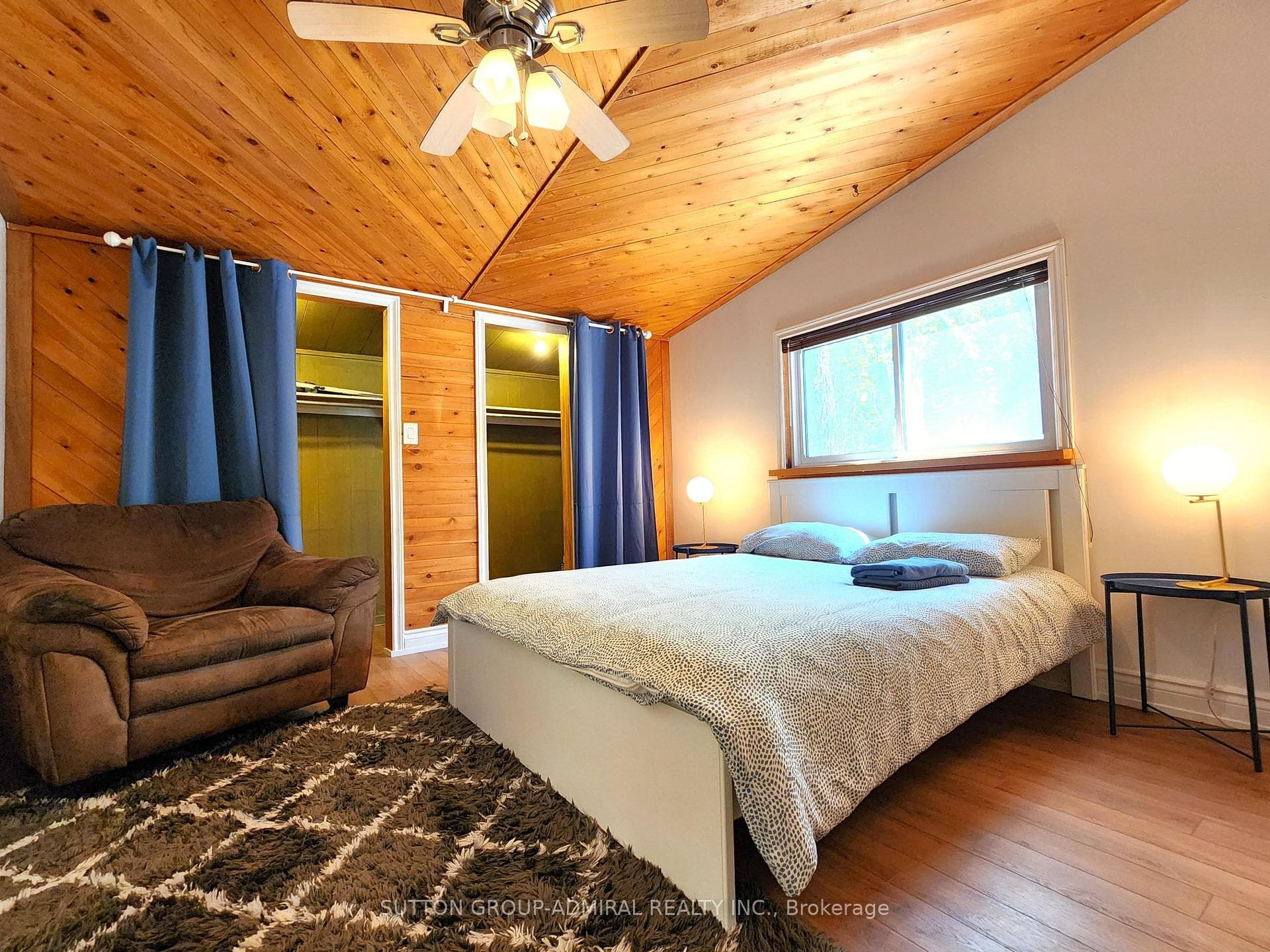 525 Waltonian Drive photo 17