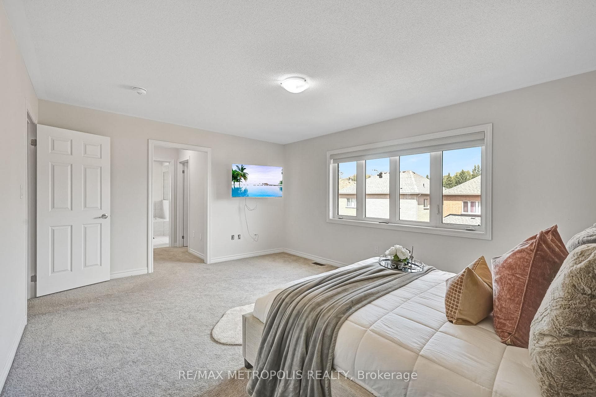 15 Douglas Kemp Crescent photo 29