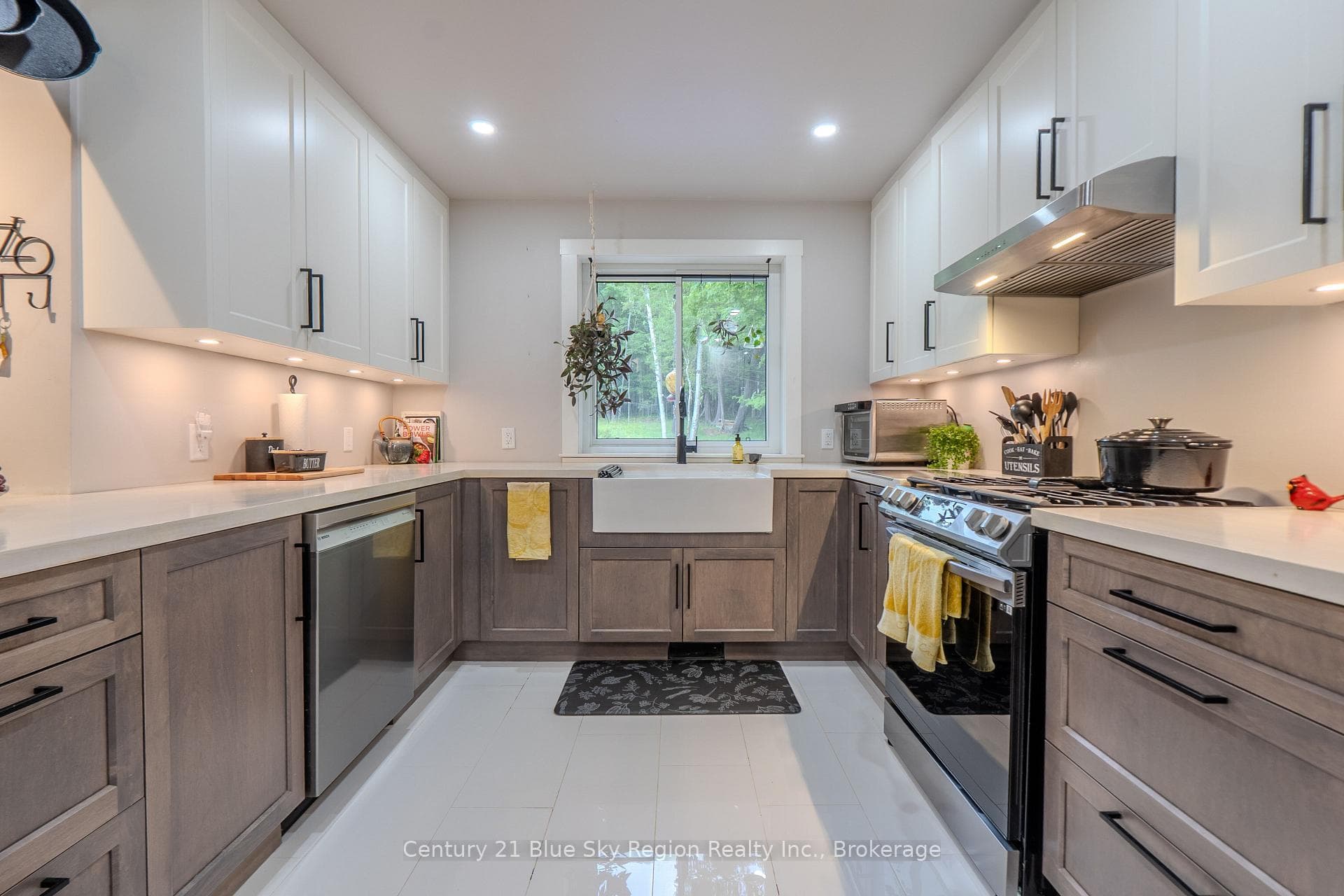 349 Guillemette Road photo 14