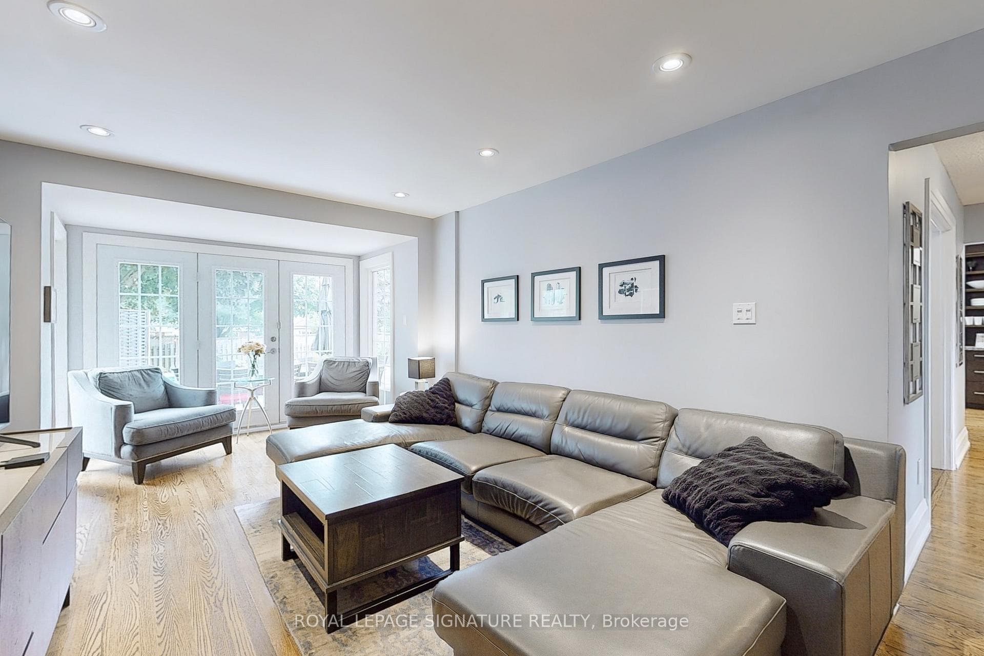 60 Ferndell Circle photo 16