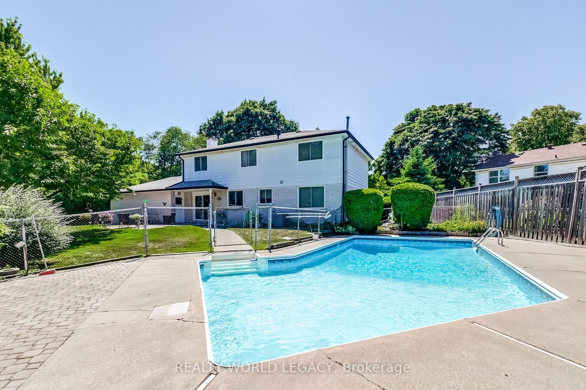 129 Shanley Terrace photo 44
