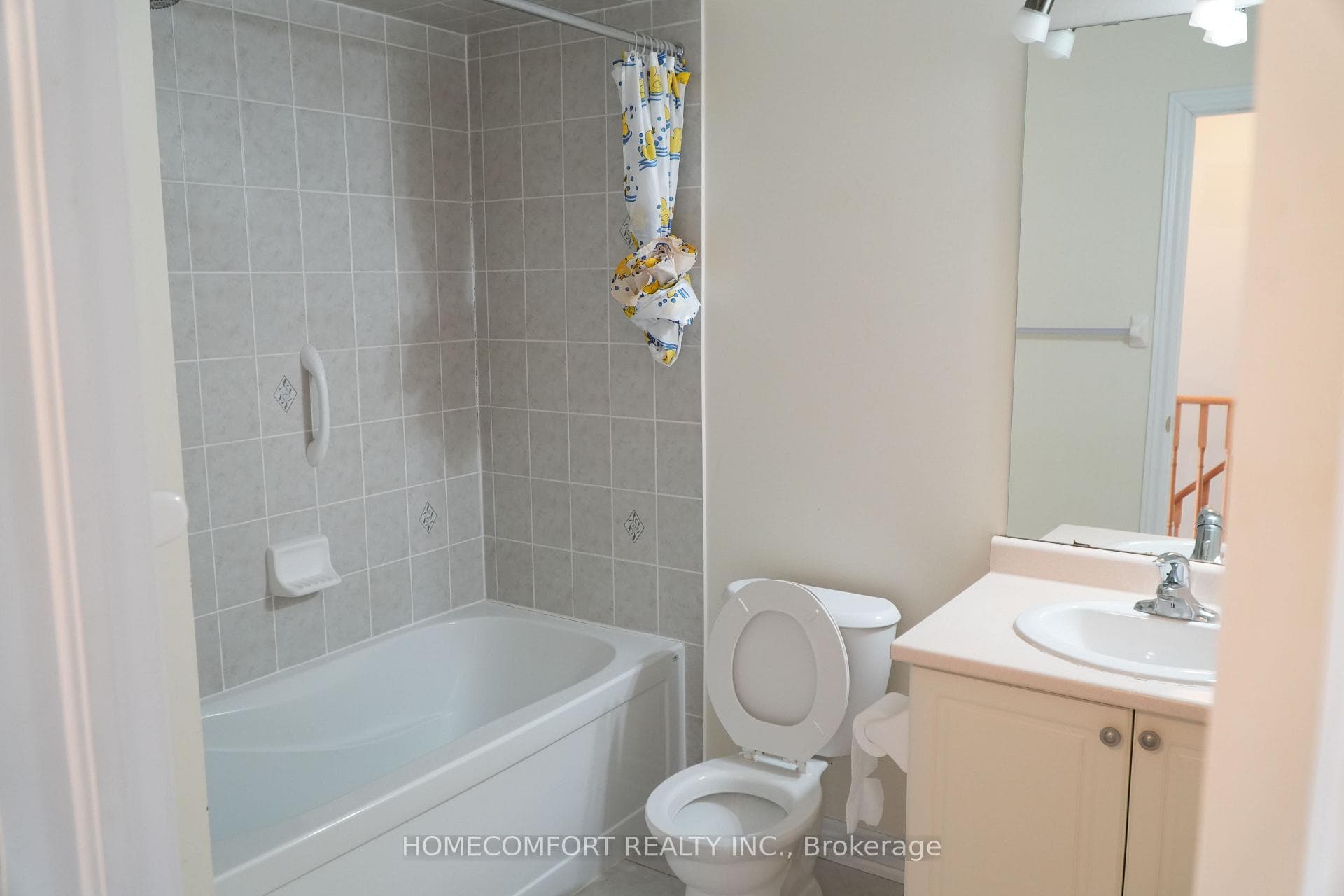 169 Hammersly Boulevard photo 11