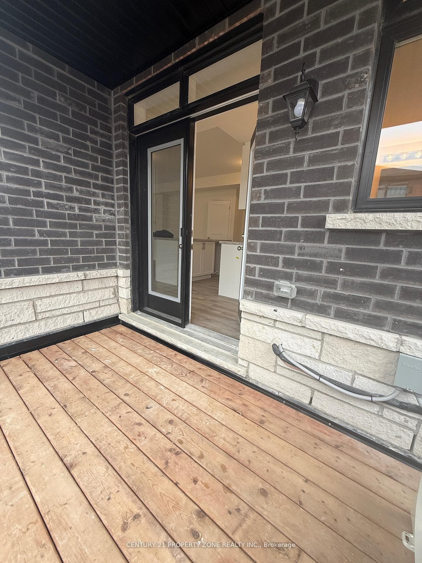 181 Petch Avenue photo 7