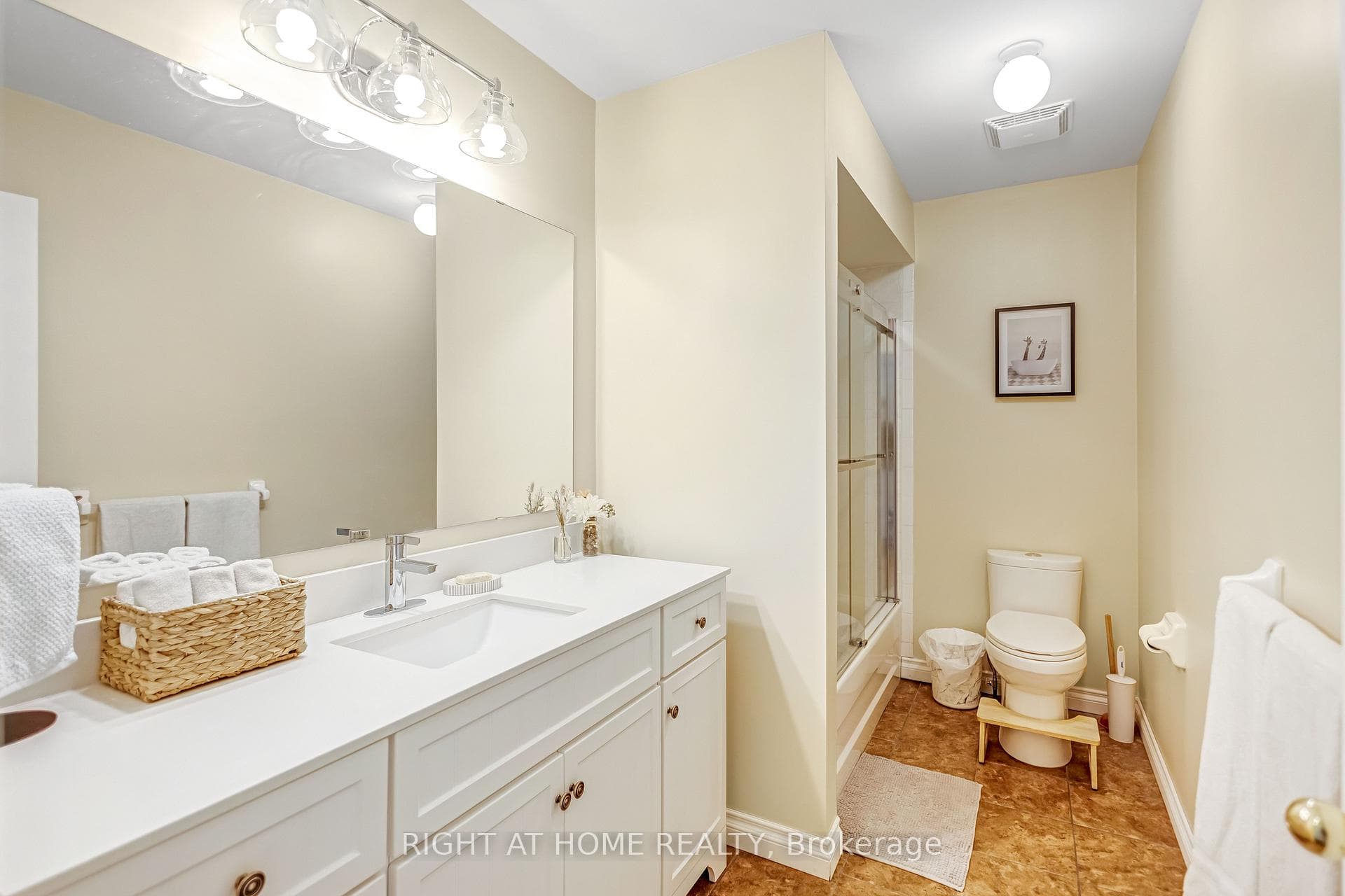 8 Brantdale Avenue photo 11