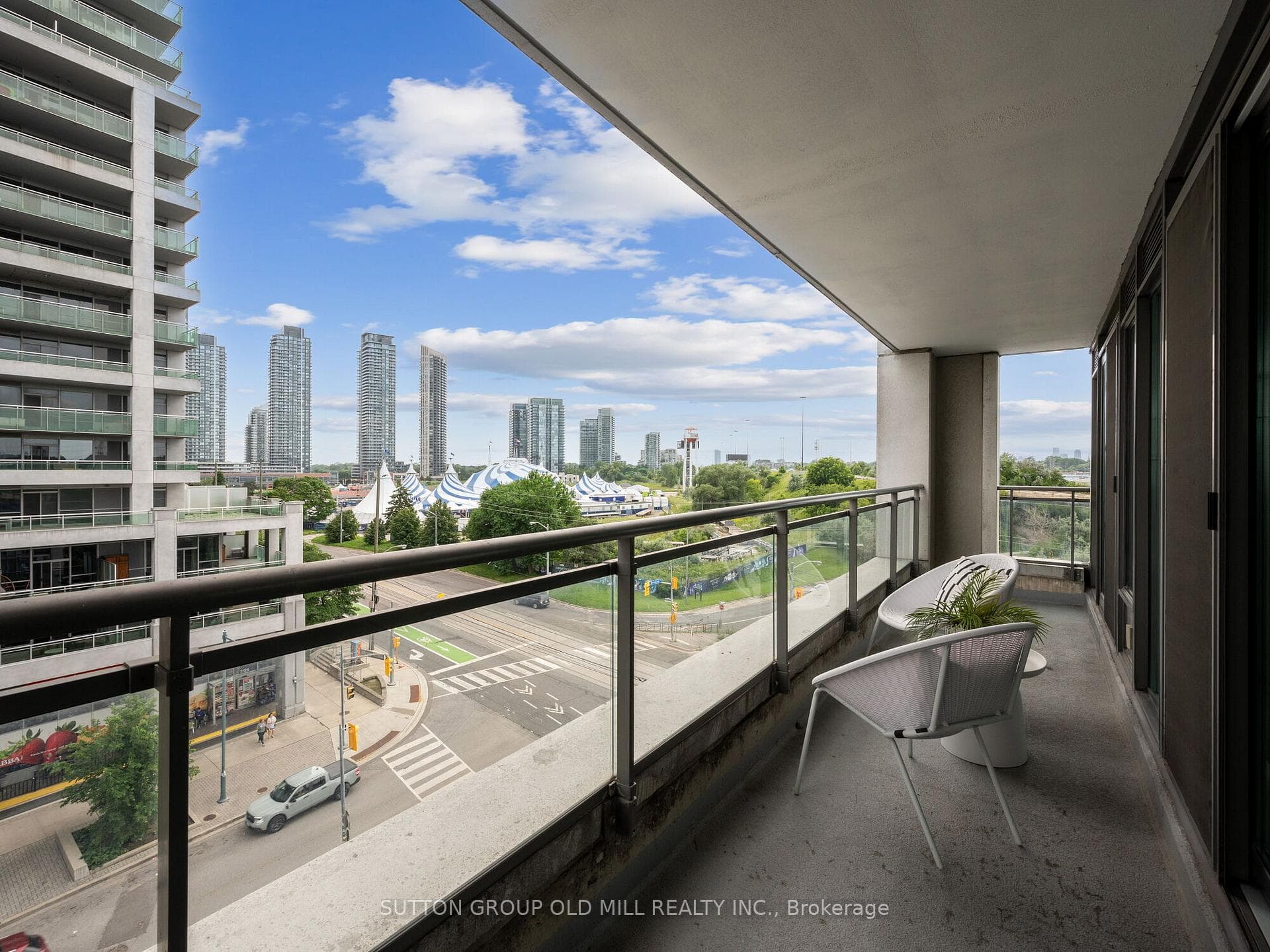 2121 Lake Shore Boulevard Unit 702 photo 32
