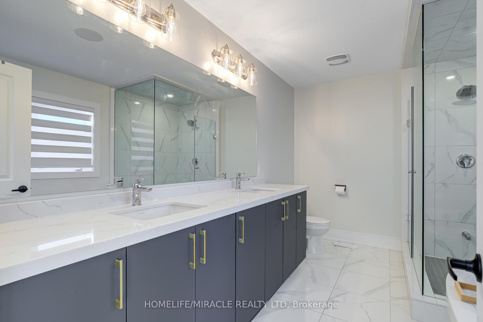 1177 Wickham Road photo 24