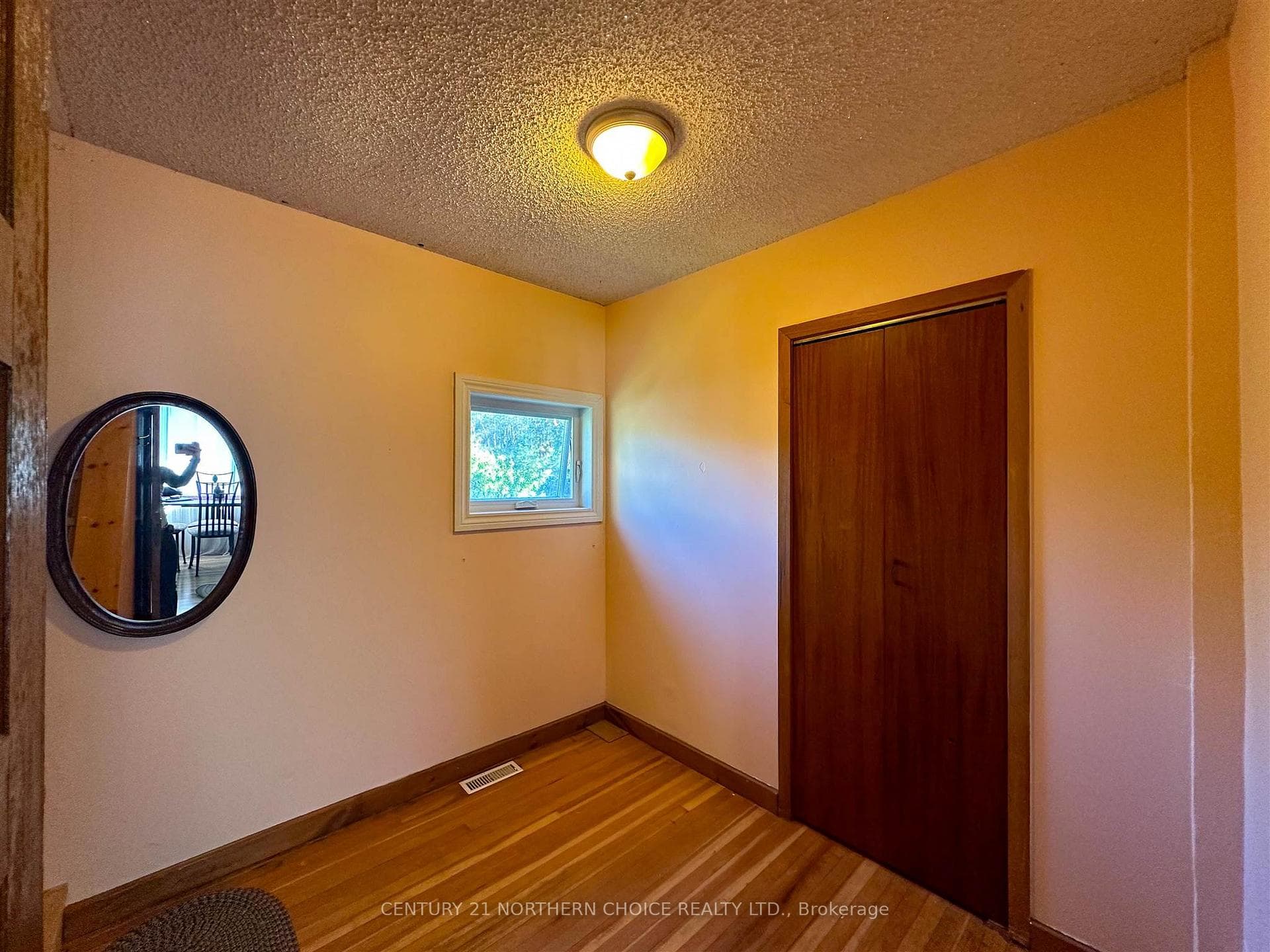 824 Fourth Street North photo 21