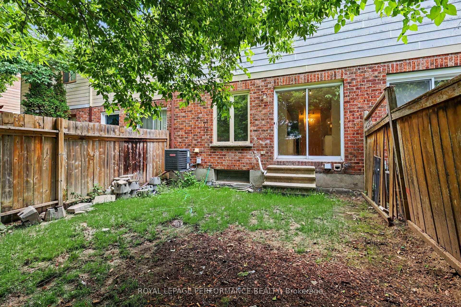 8 Southport Drive photo 29