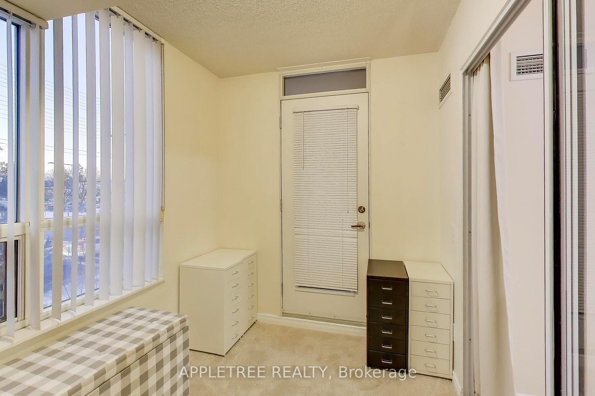 9 Northern Heights Drive Unit 209 photo 14