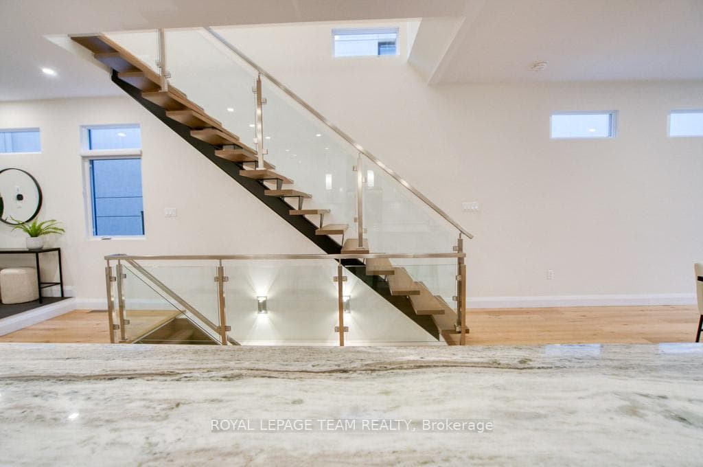 49 Aylen Avenue photo 15