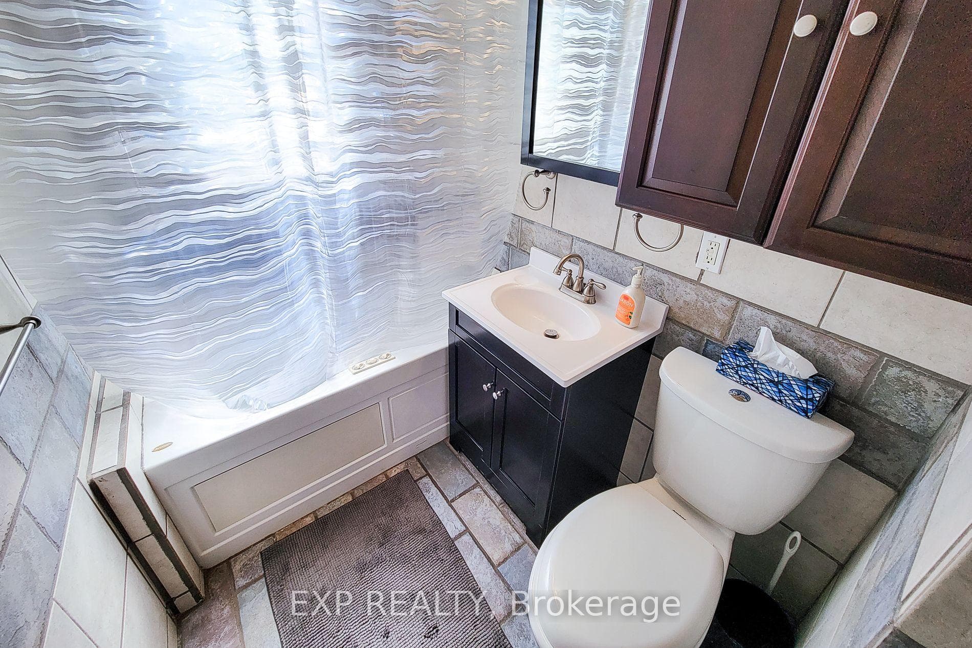 650 Dunn Avenue photo 10