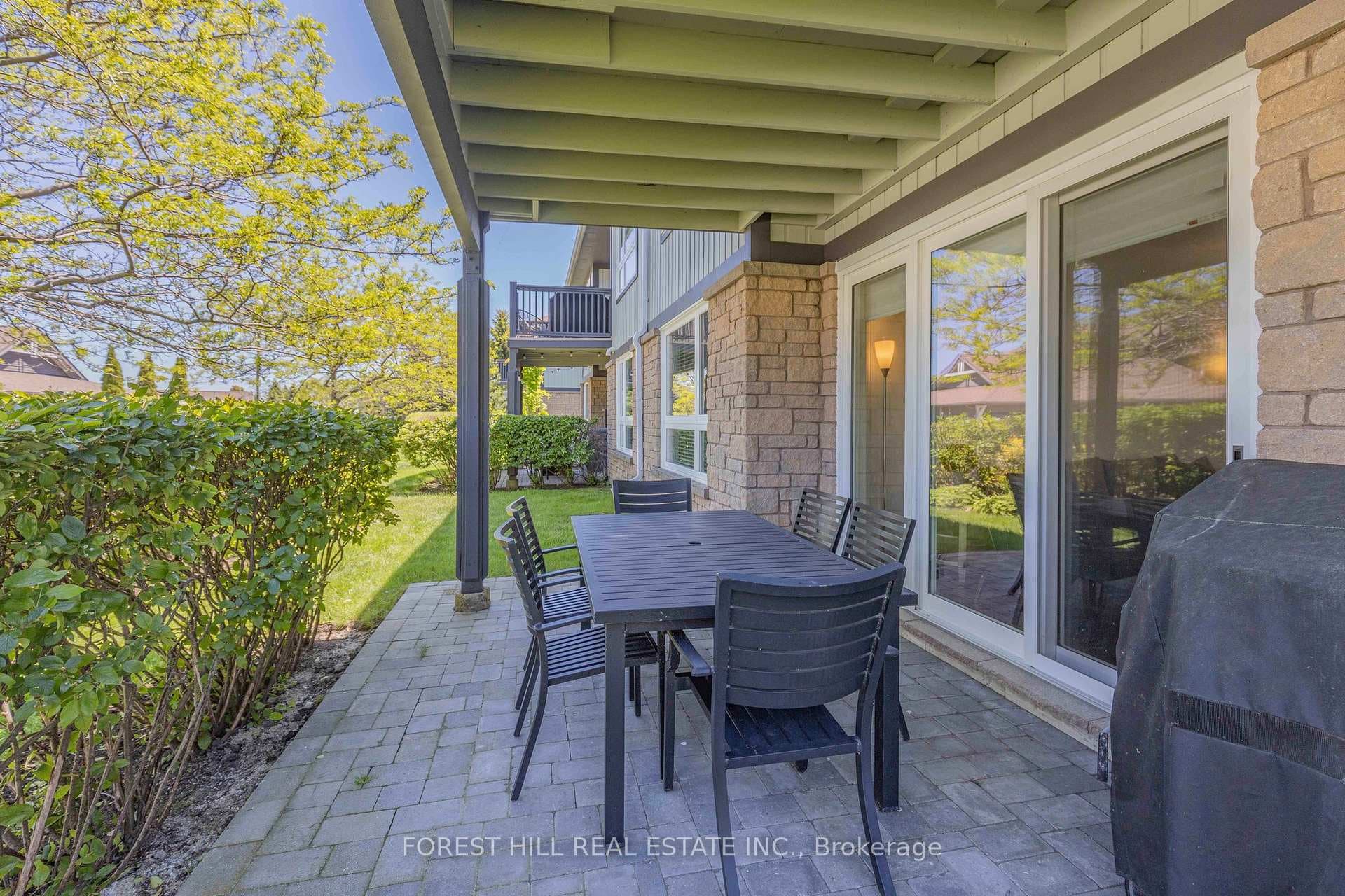 666 Johnston Park Avenue photo 13