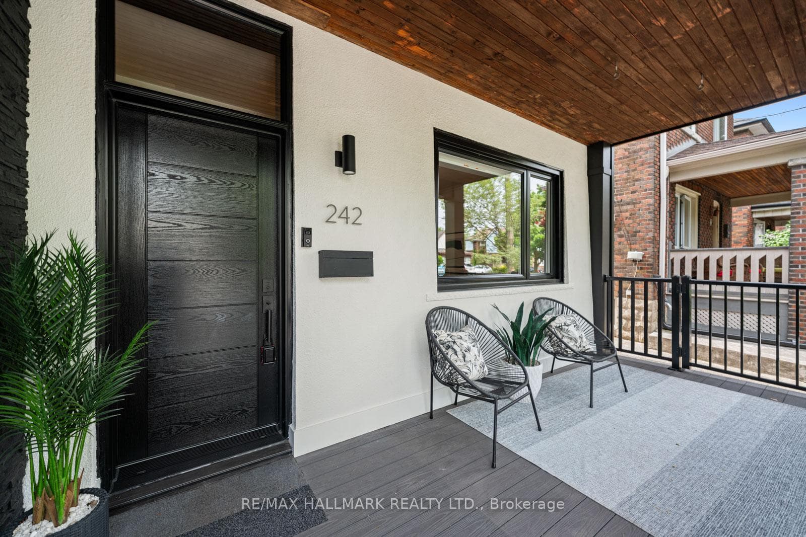 242 Pacific Avenue photo 39