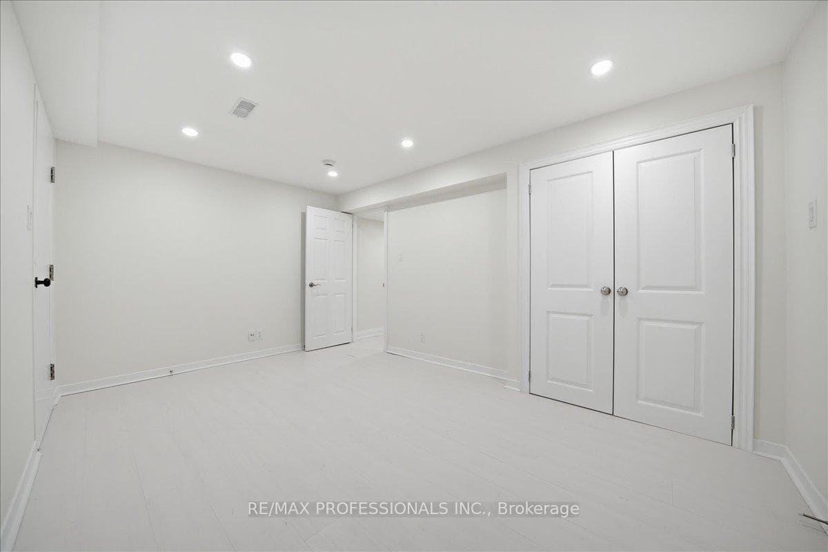 9611 Keele Street Unit C photo 7