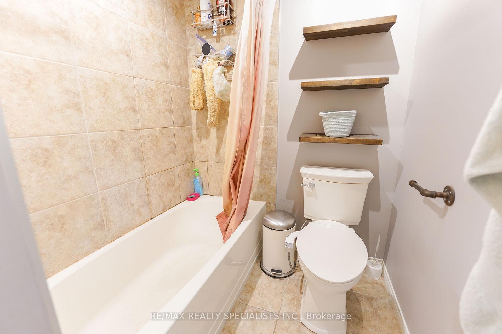41 Trafalgar Drive photo 14