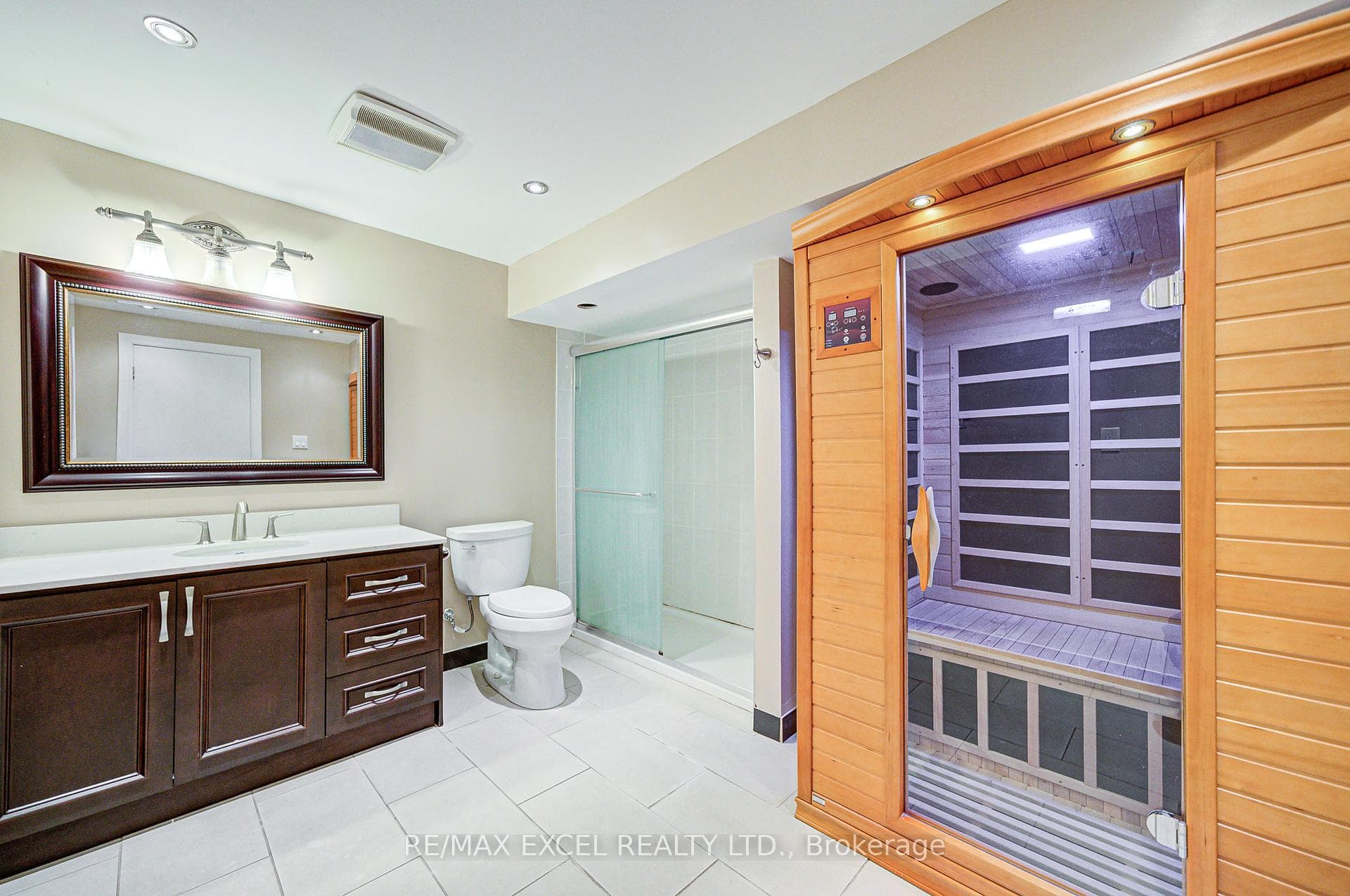 108 Babcombe Drive photo 16