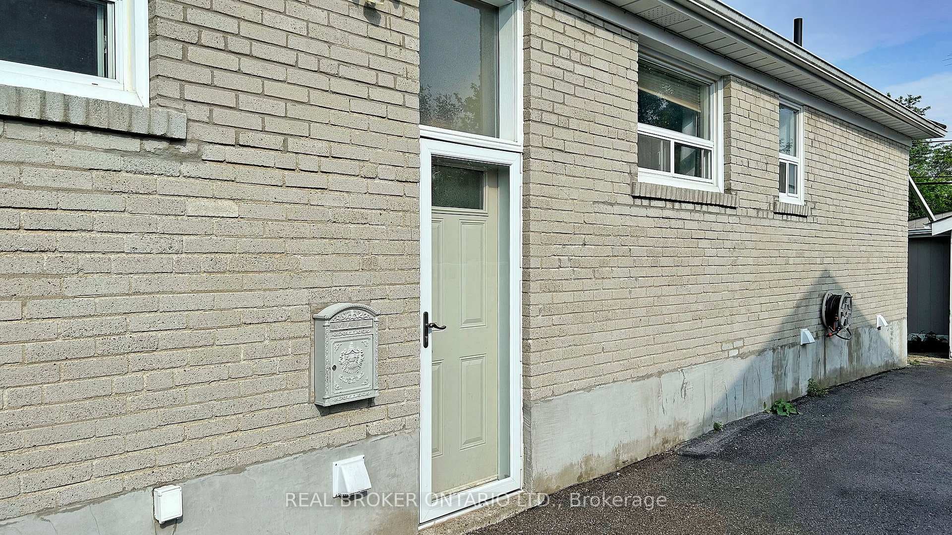 351 Taylor Mills Drive photo 10