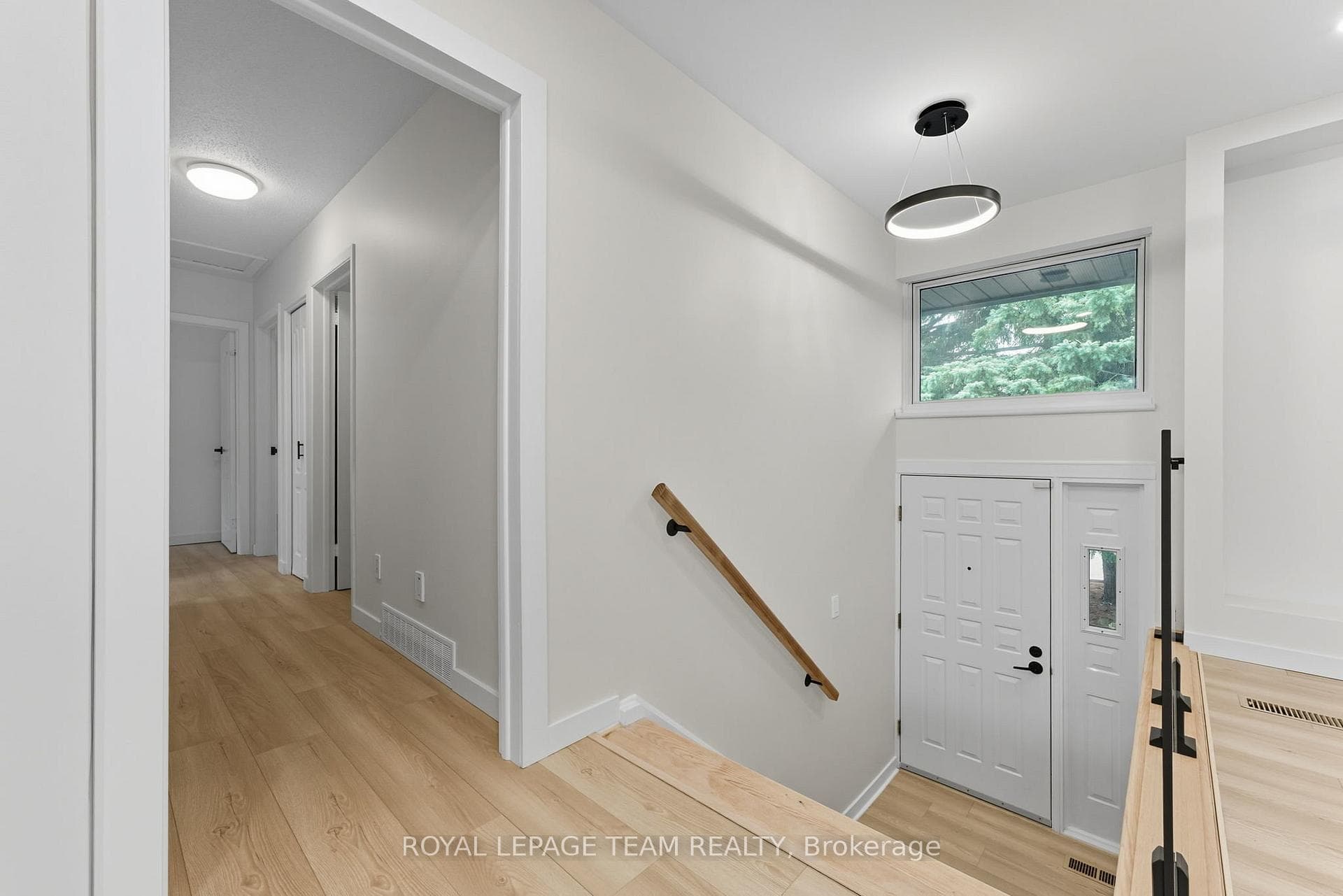 1856 Playfair Drive photo 7