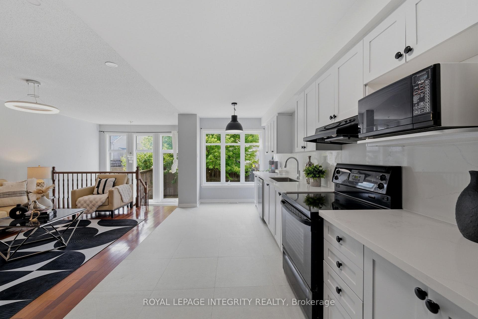 160 DEERCROFT Avenue photo 15