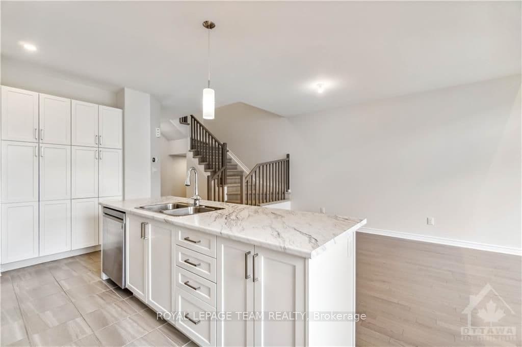 528 ENCLAVE Lane photo 11