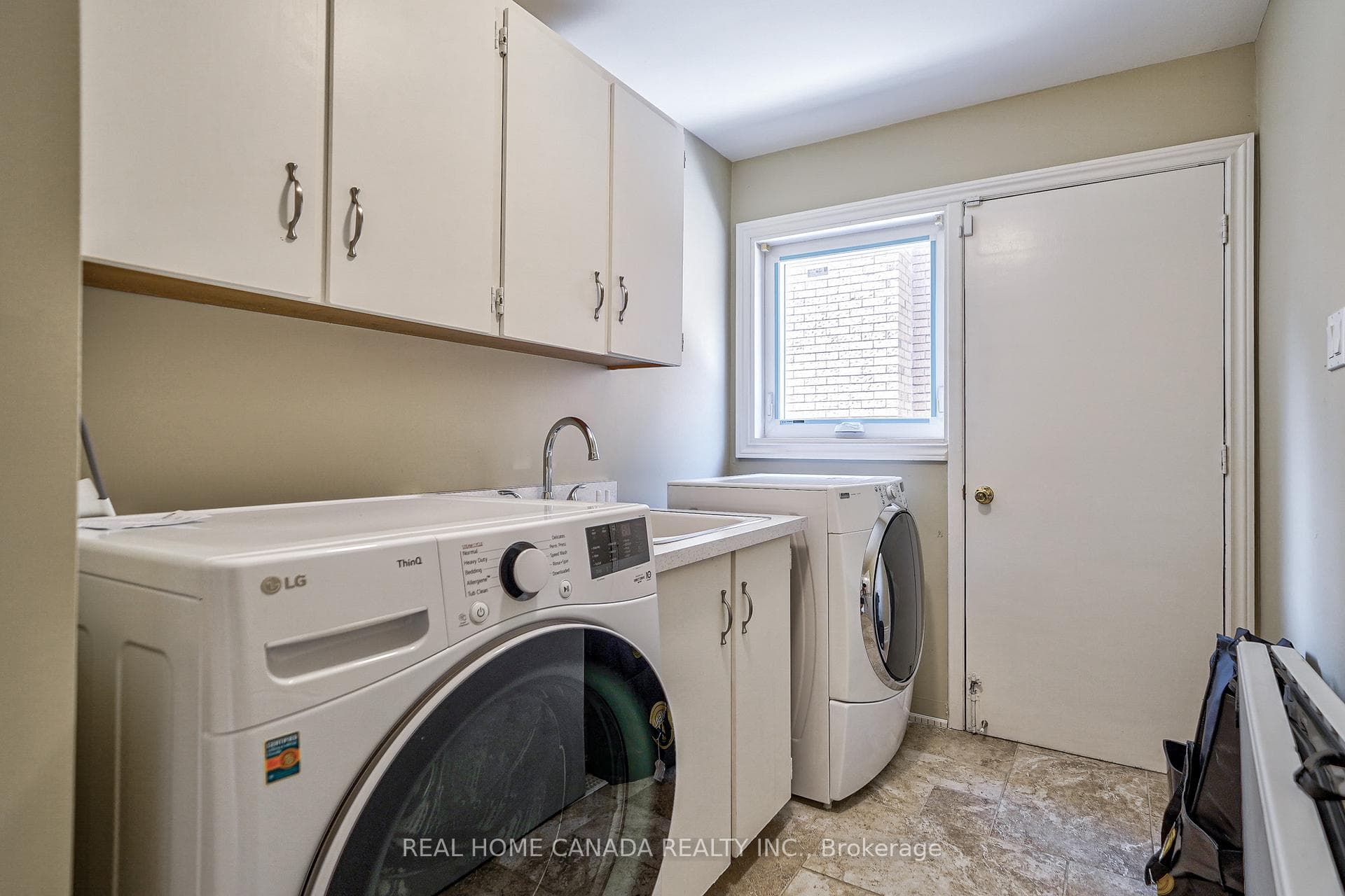 82 Arkendo Drive photo 17