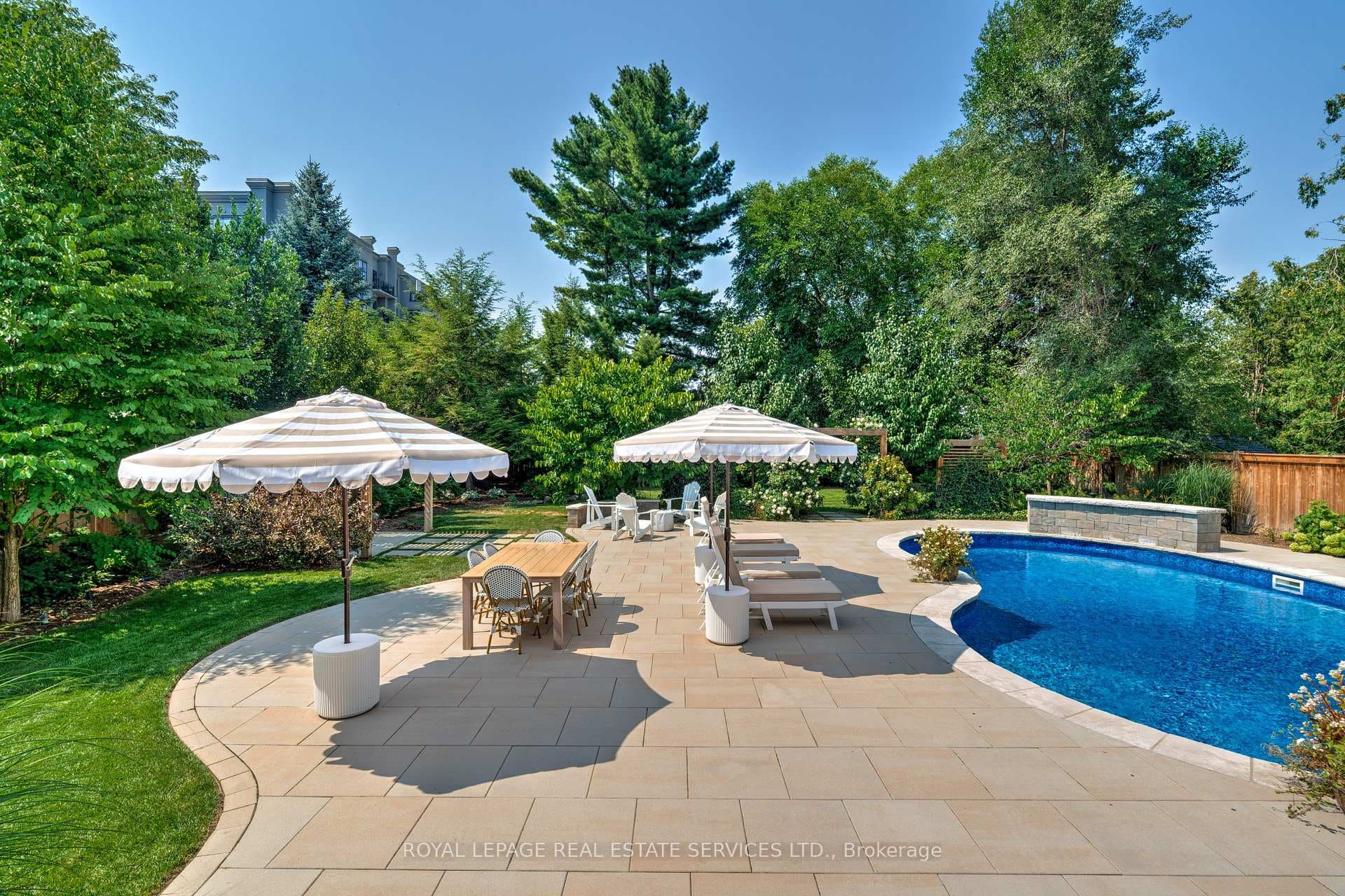 41 Fairwood Place photo 36
