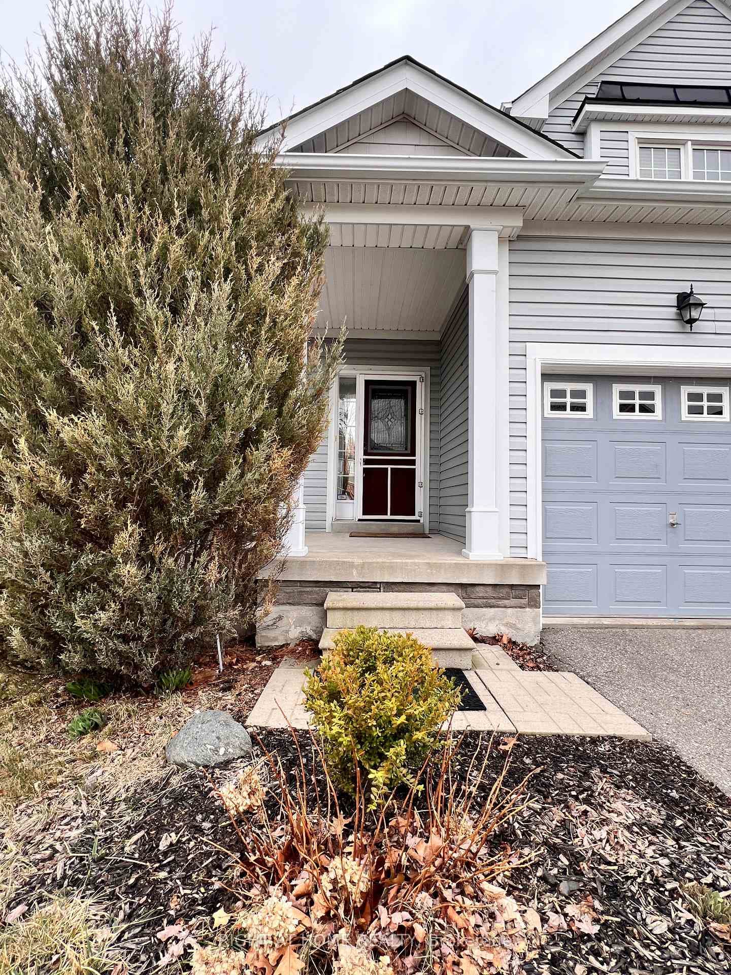 1446 Cordick Street Unit Upper photo 2