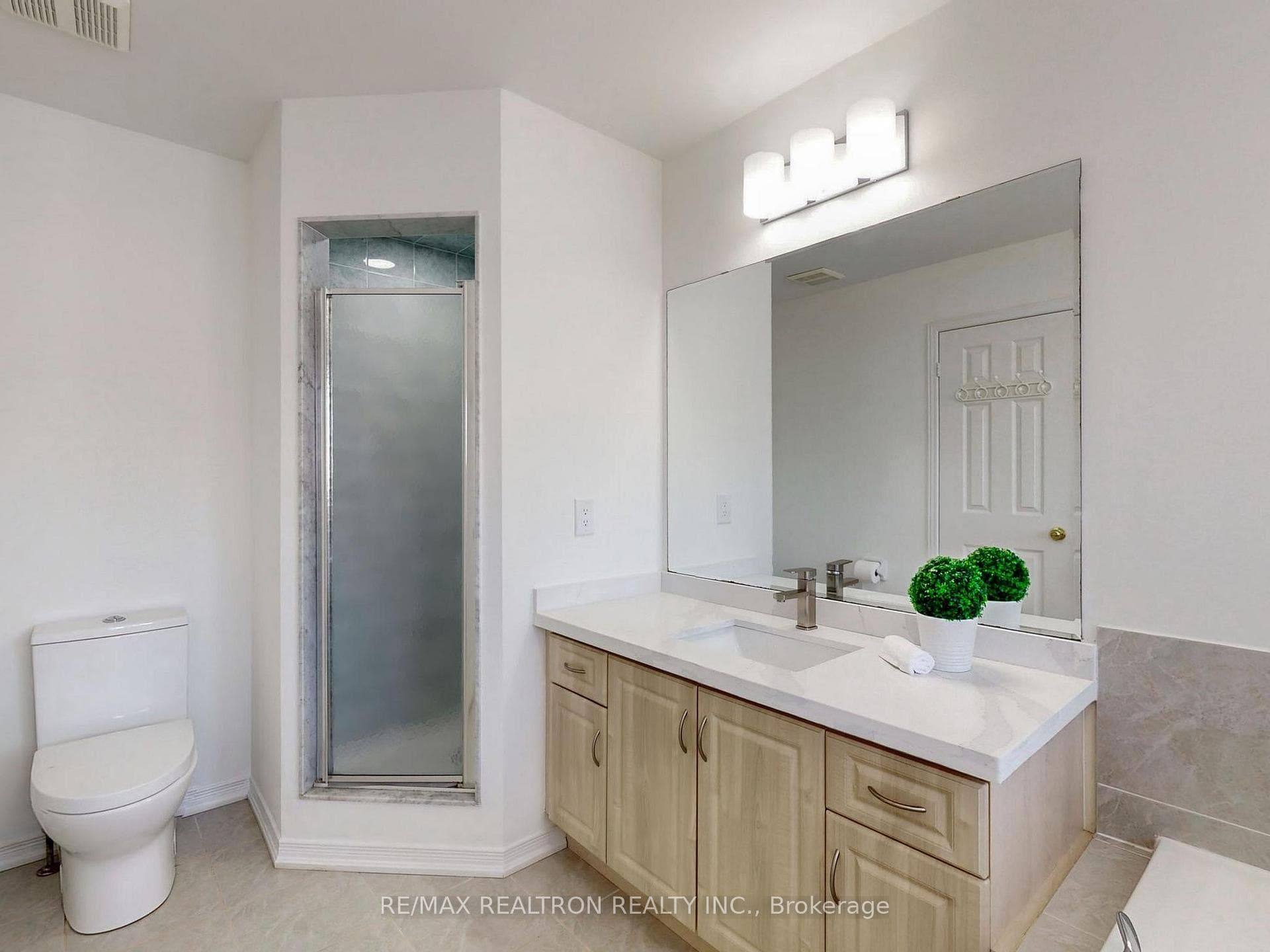 91 Starr Crescent photo 18