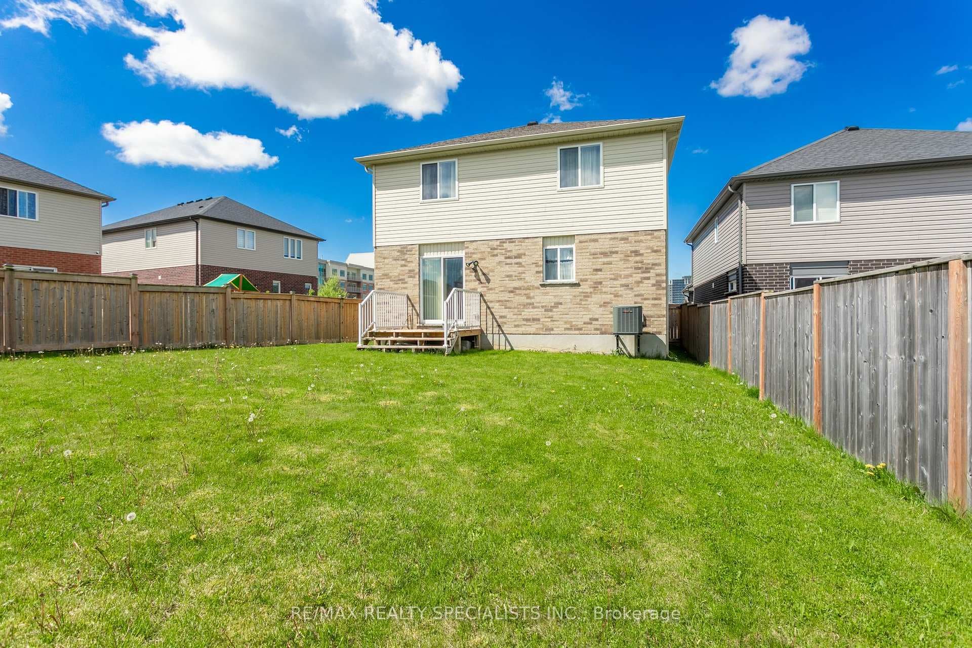1856 Sedgefield Row photo 32