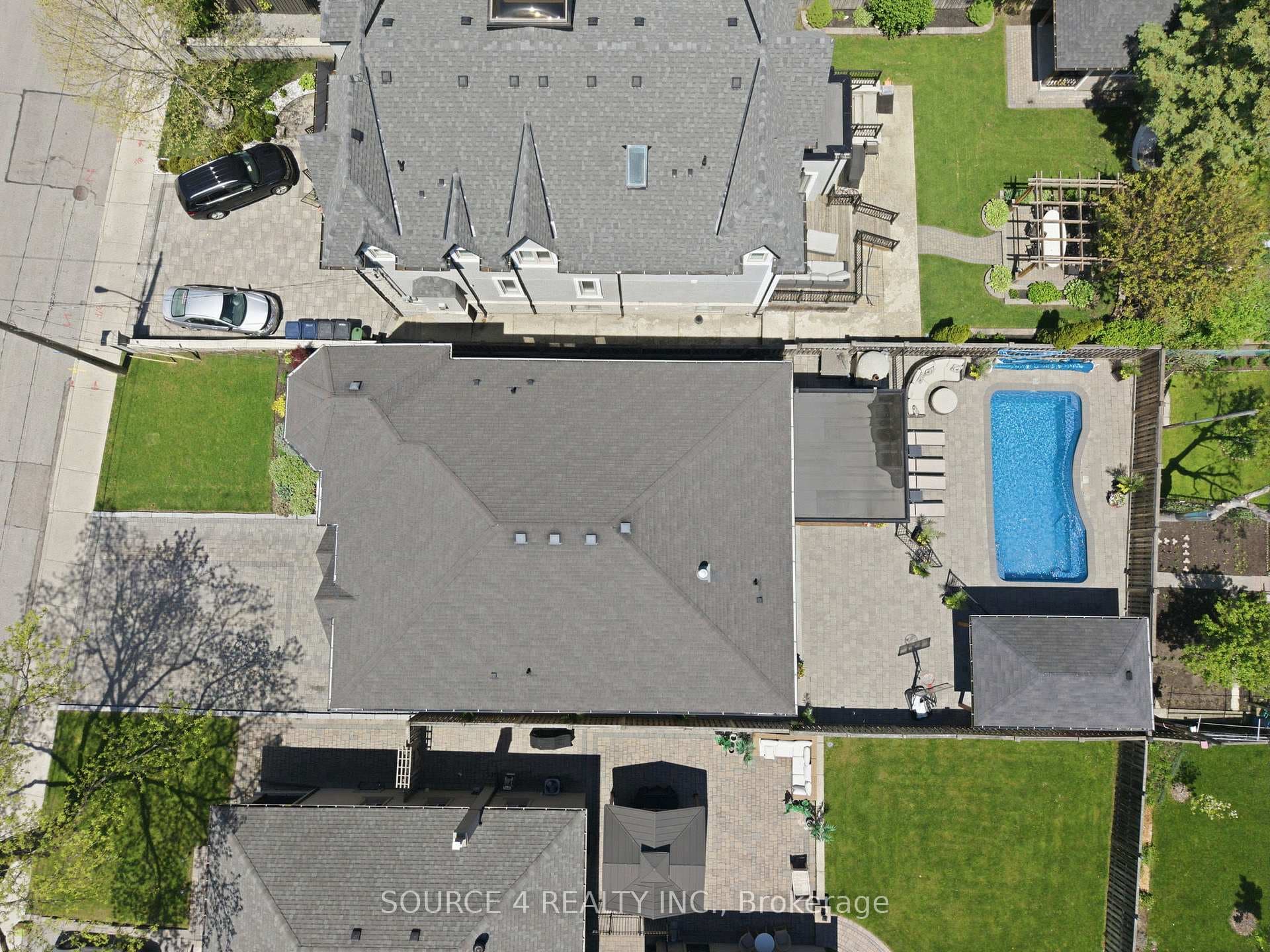 39 Amesbury Drive photo 49