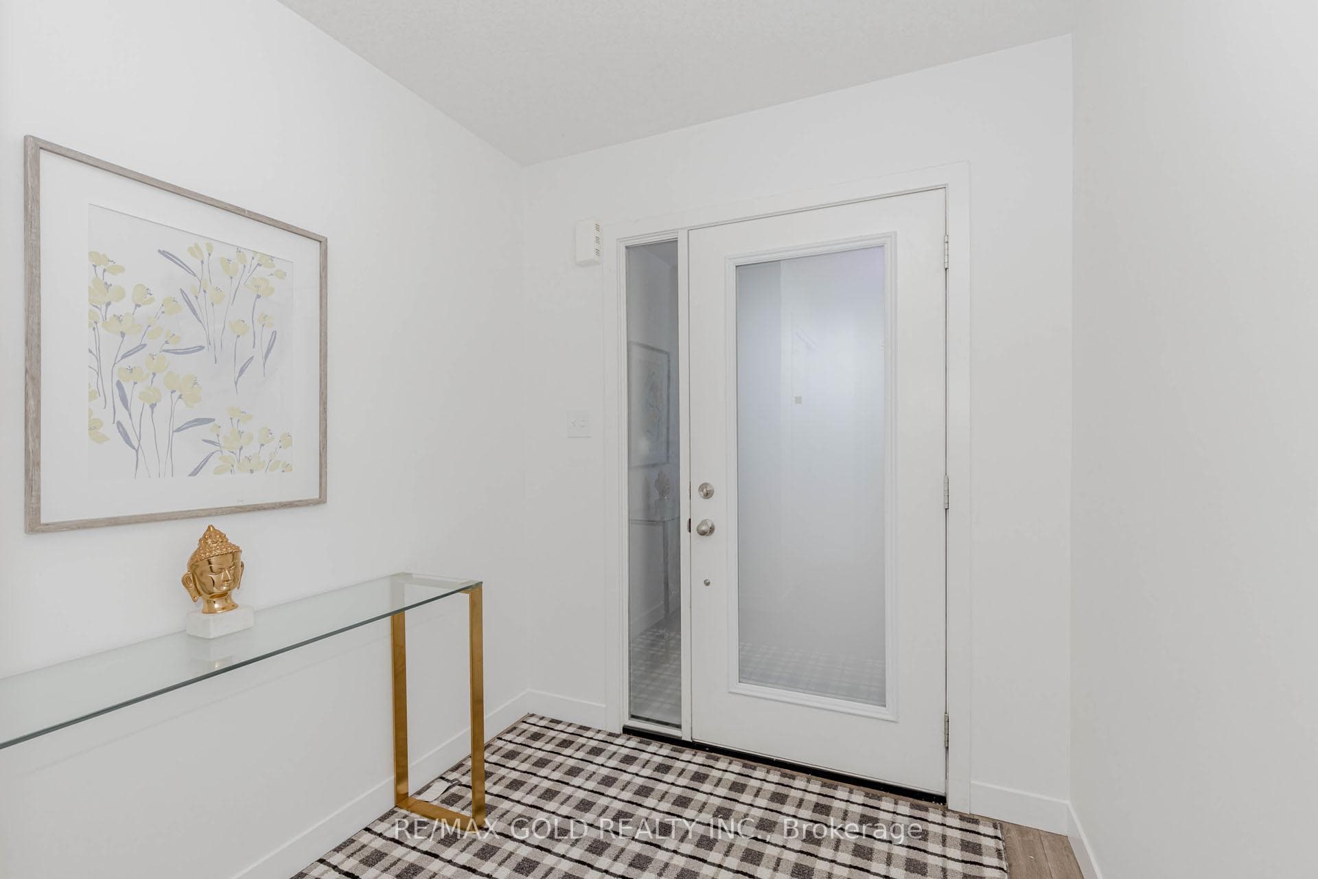 107 Pony Way photo 3
