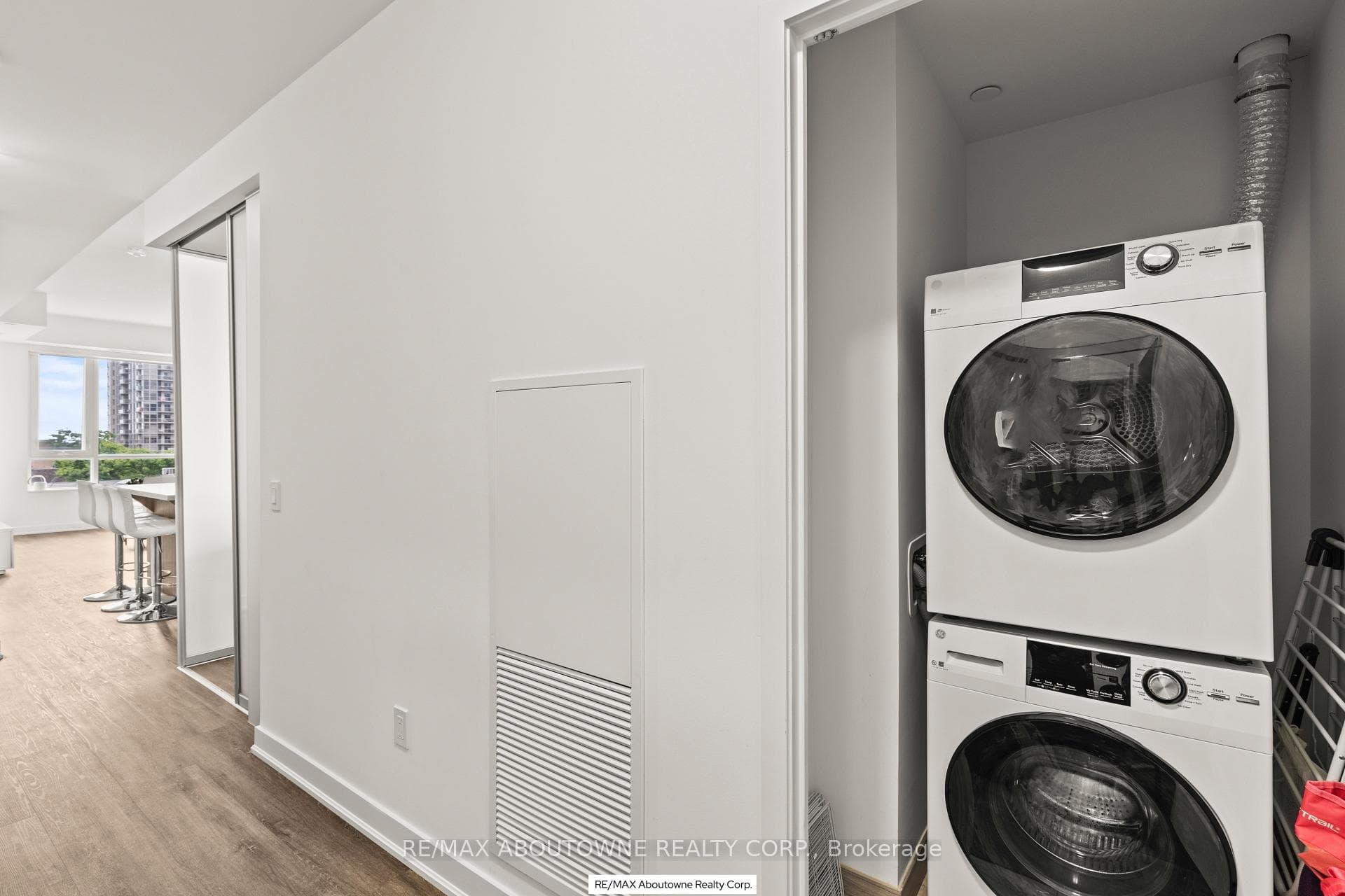 2007 James Street Unit 307 photo 23