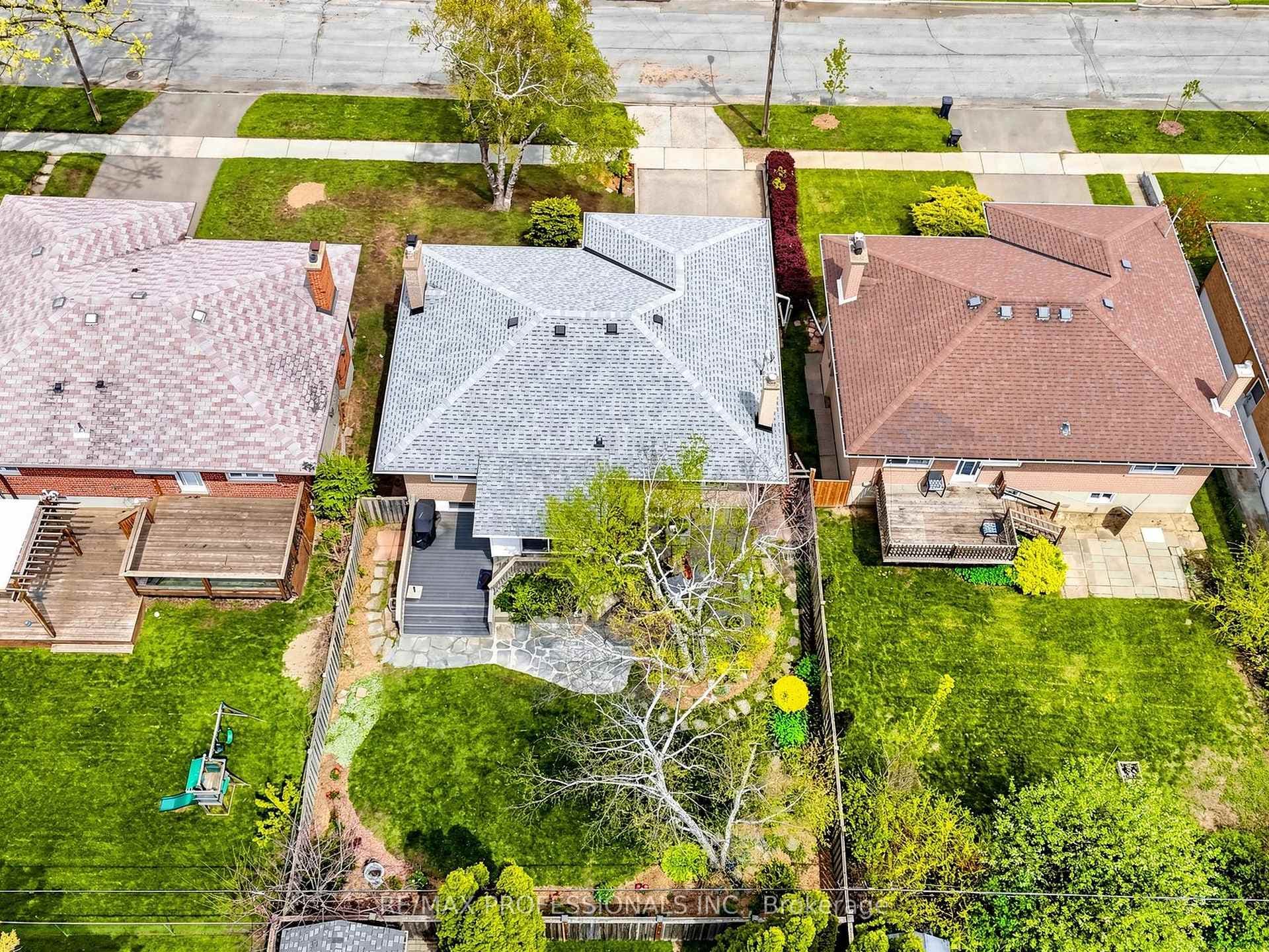 24 Breadner Drive photo 35